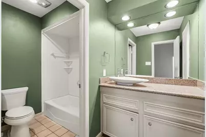 10125 Valley Forge Drive, Houston, TX 77042 - Photo 22