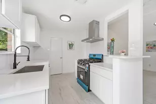7310 Londres Dr, Houston, TX 77083 - Photo 10