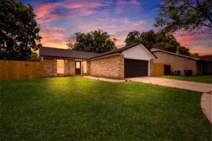 7310 Londres Dr, Houston, TX 77083 - Photo 2