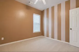 14215 Jaubert Ct, Sugar Land, TX 77498 - Photo 8