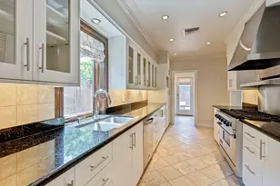 3028 Georgetown St, West University Place, TX 77005 - Photo 8