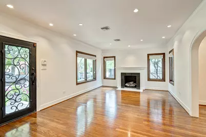 3028 Georgetown Street, West University Place, TX 77005 - Photo 2