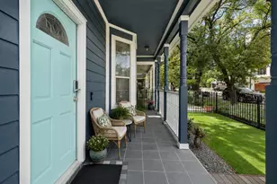 240 W 26th St, Houston, TX 77008 - Photo 2