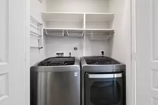 240 W 26th St, Houston, TX 77008 - Photo 20