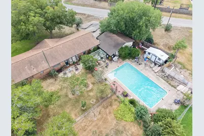 202 Broadmoor Street, Victoria, TX 77904 - Photo 4
