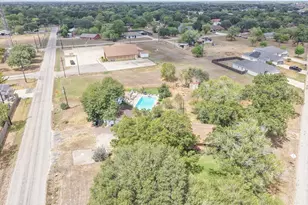 202 Broadmoor St, Victoria, TX 77904 - Photo 10