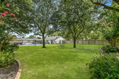 9 Earlham Drive, Friendswood, TX 77546 - Photo 34