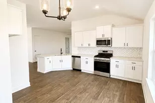 2064 Emerald Lk Trl, Dayton, TX 77535 - Photo 6