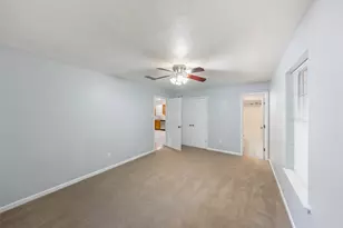 11673 Robin Ln, Conroe, TX 77303 - Photo 4