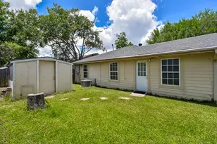 20307 Linden Tree Dr, Katy, TX 77449 - Photo 18