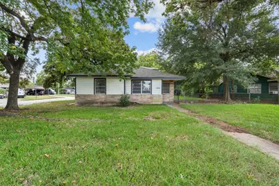 7450 Lakewood Drive, Houston, TX 77016 - Photo 1