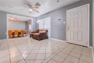 10538 Barada St, Houston, TX 77034 - Photo 4