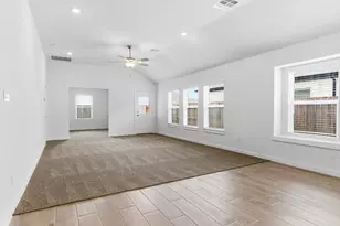 13210 Hayden Peak Dr, Iowa Colony, TX 77583 - Photo 14