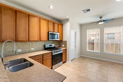 18911 S Sapling Oaks Place, Magnolia, TX 77355 - Photo 6