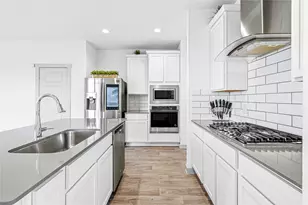 12566 Fleet River Rd, Houston, TX 77047 - Photo 10