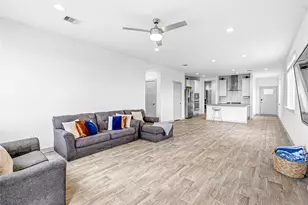 12566 Fleet River Rd, Houston, TX 77047 - Photo 6