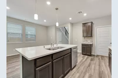 5723 Adamite Way, Houston, TX 77048 - Photo 4