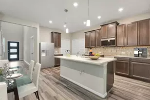 5723 Adamite Wy, Houston, TX 77048 - Photo 2