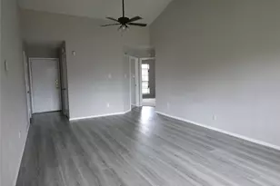 10811 Thorncliff Dr, Humble, TX 77396 - Photo 2