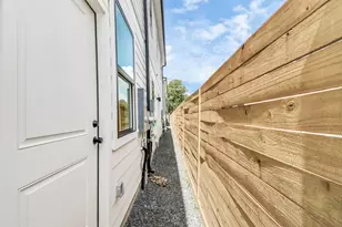 4610 Indie Hts Ln, Houston, TX 77018 - Photo 38