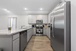 812 Brookside Dr, Dayton, TX 77535 - Photo 12