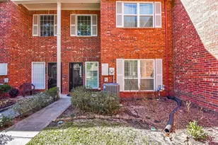 13646 Garden Grove Ct, Houston, TX 77082 - Photo 2