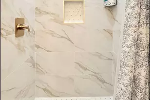 3513 Ursuline St, Galveston, TX 77550 - Photo 16