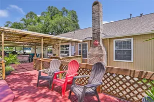 111 S 8th St, Highlands, TX 77562 - Photo 16