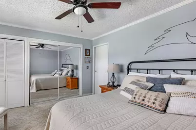 111 S 8th Street, Highlands, TX 77562 - Photo 36