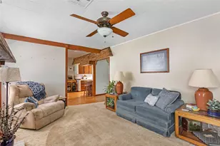 111 S 8th St, Highlands, TX 77562 - Photo 32