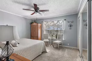 111 S 8th St, Highlands, TX 77562 - Photo 36