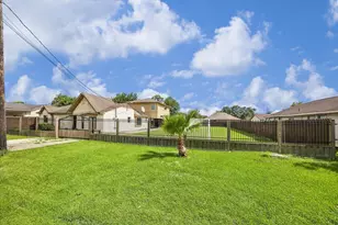 511 Avenue I, South Houston, TX 77587 - Photo 2