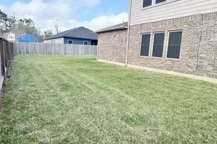 9903 Wood Wind Ct, Baytown, TX 77521 - Photo 32