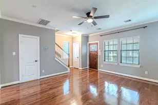 1828 Woodbend Village Ct, Houston, TX 77055 - Photo 12