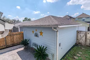 1828 Woodbend Village Ct, Houston, TX 77055 - Photo 46