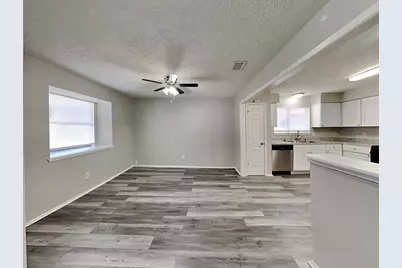 4126 Pocahontas Drive, Baytown, TX 77521 - Photo 4