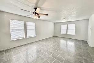 17002 Irish Oaks Ct, Houston, TX 77083 - Photo 4