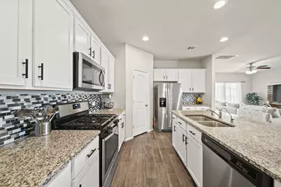 13997 Leigh Lake Lane, Conroe, TX 77384 - Photo 8
