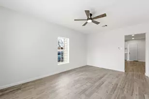 7407 Banyan St, Houston, TX 77028 - Photo 16