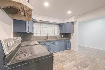 6718 Madrid Street, Houston, TX 77021 - Photo 14