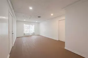 6718 Madrid St, Houston, TX 77021 - Photo 10