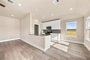 10435 Sugar Mill Dr, Conroe, TX 77306 - Photo 8