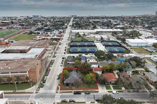 4301 Avenue O, Galveston, TX 77550 - Photo 2
