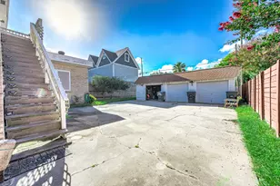 4404 Ave N 1/2, Galveston, TX 77550 - Photo 40