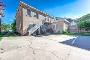 4404 Ave N 1/2, Galveston, TX 77550 - Photo 38