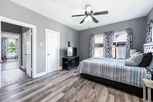 4404 Ave N 1/2, Galveston, TX 77550 - Photo 32