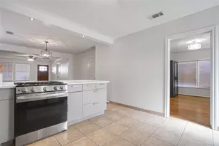 905 Kern St, Houston, TX 77009 - Photo 8