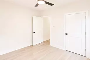 142A College St, Fresno, TX 77545 - Photo 24