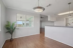 106 Driftwood Rd, Freeport, TX 77541 - Photo 6