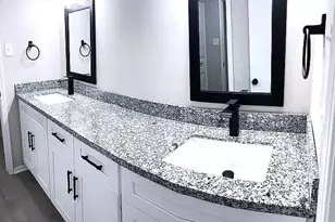 7218 Stonegate Dr, Houston, TX 77040 - Photo 6